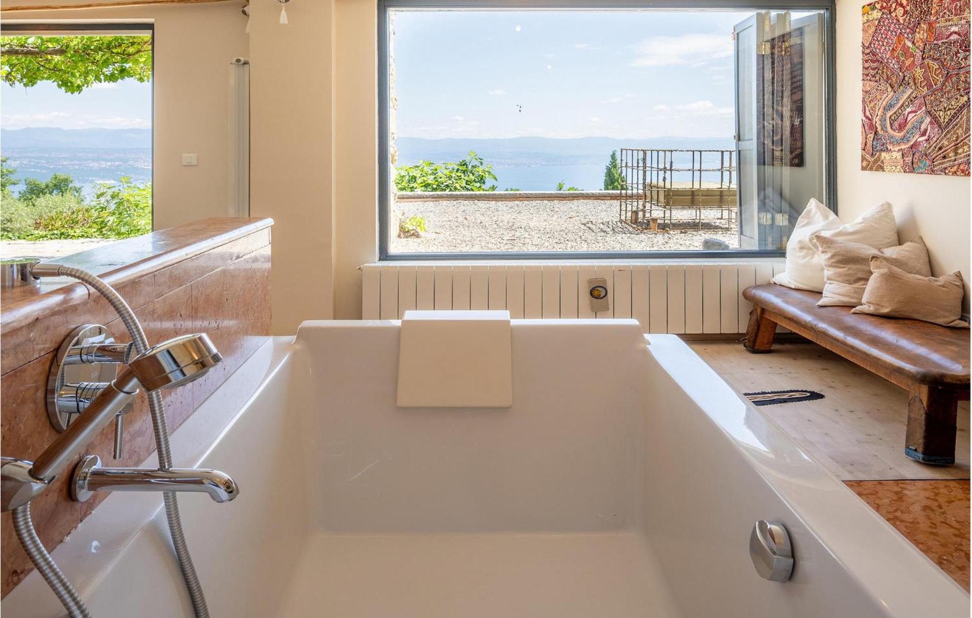 Evelina Eselboeck Ferienhaus Opatija